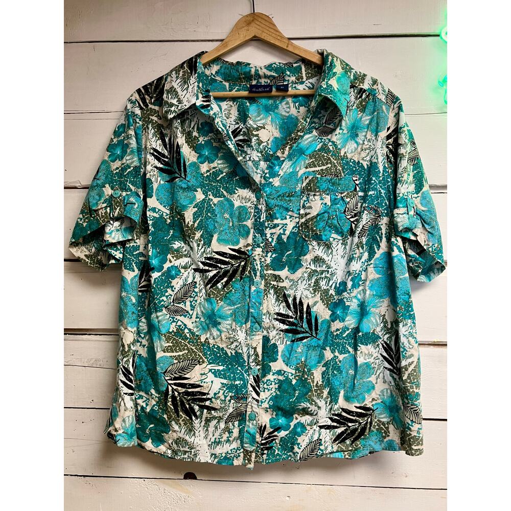Gloria Vanderbilt Casuals Hawaiian Shirt.